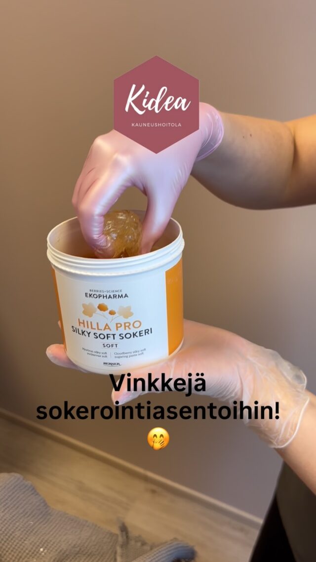 Jos et ole yhtä notkea kuin meidän Emmi, ei hätää!🤣Brassisokeroinnissa asennot eivät vaadi notkeutta, eikä sirkustaitoja! Sokerointi on palveluna nopea ja näppärä tapa pitää karvat kurissa kesälläkin!☀️😍Tervetuloa sokerointiin!✨